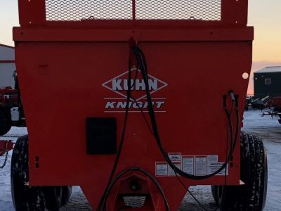  Kuhn PS160 Vertical Beater Manure Spreader 