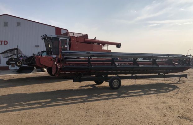 1993 Massey Ferguson 8570 Combine Package