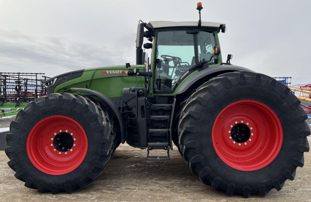 2021 Fendt 1050 G2 Vario Profi+ Tractor