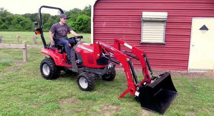 Massey Ferguson GC1700 Series Tractors with DL95 Loader