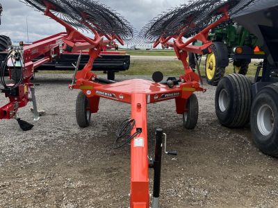 2025 Kuhn SR 112 GII Speed Rake