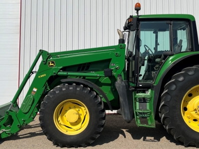 2015 John Deere 6150M Tractor
