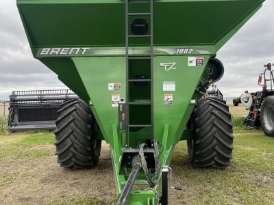 2009 Brent 1082 Grain Cart