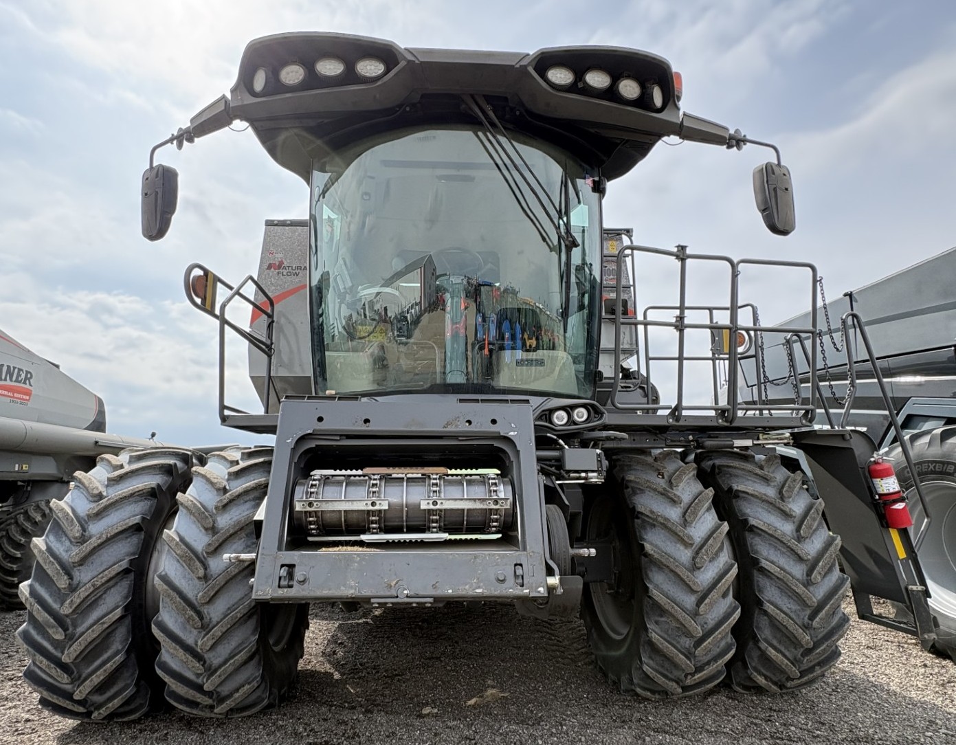 2023 Gleaner S98 Combine