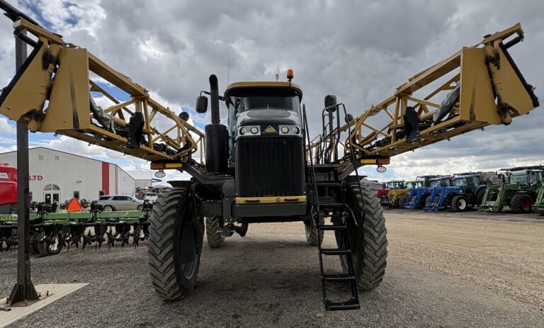 2022 RoGator 1300C Sprayer
